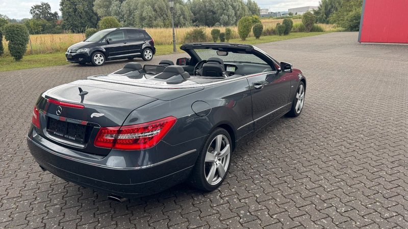 Mercedes-Benz E 350 CDI Cabrio Avantgarde Leder Comand 1.Hand — photo 7