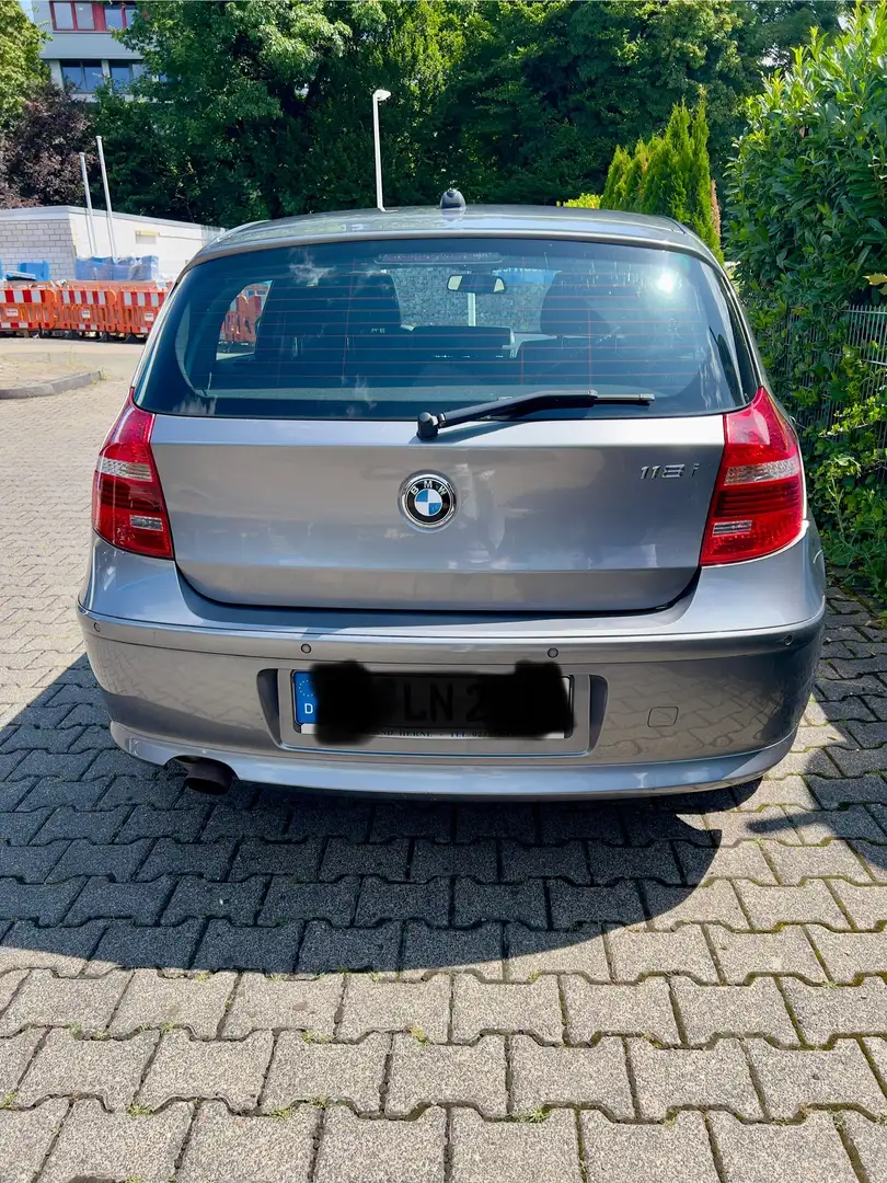 BMW 118 118i Aut.Edition Lifestyle Srebrny - 1