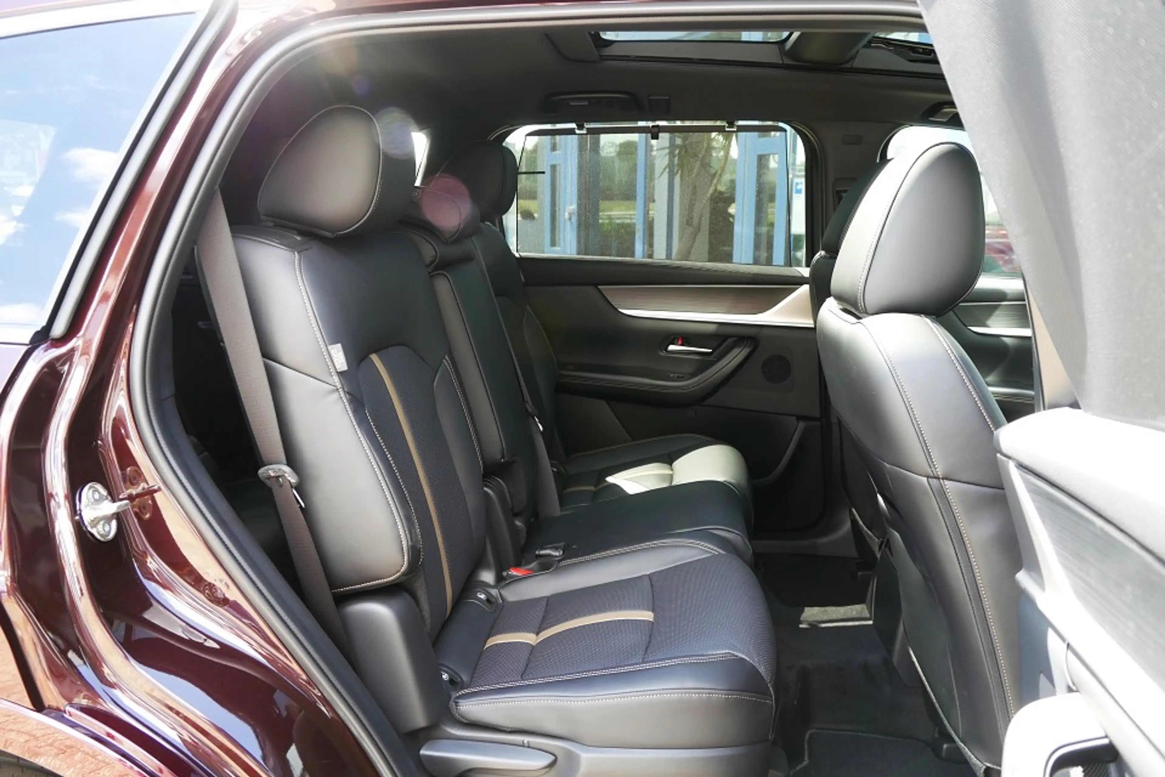 Mazda CX-80 3.3L e-SKYACTIV D 254ps Homura Plus *7-Sitzer Pano — photo 11