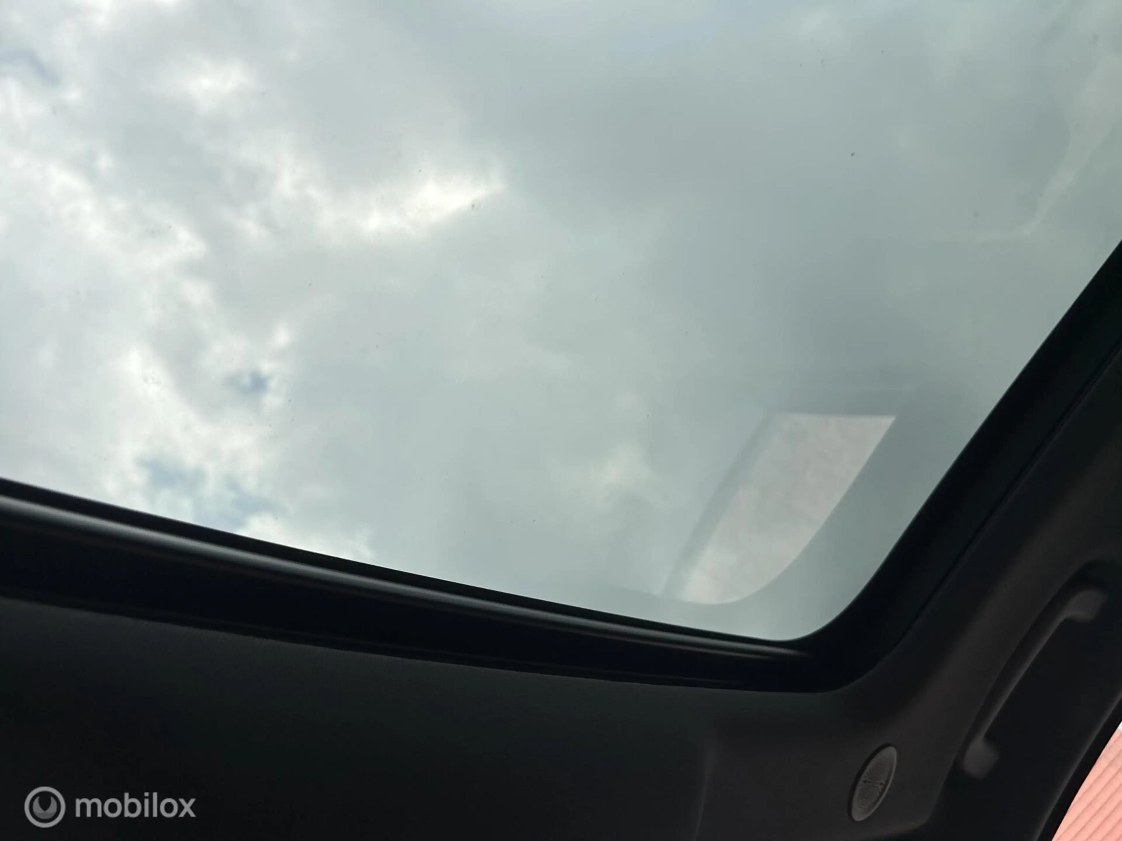 Jaguar F-Pace 2.0 P400e PHEV Limited Edition R-Dynamic SE — photo 15