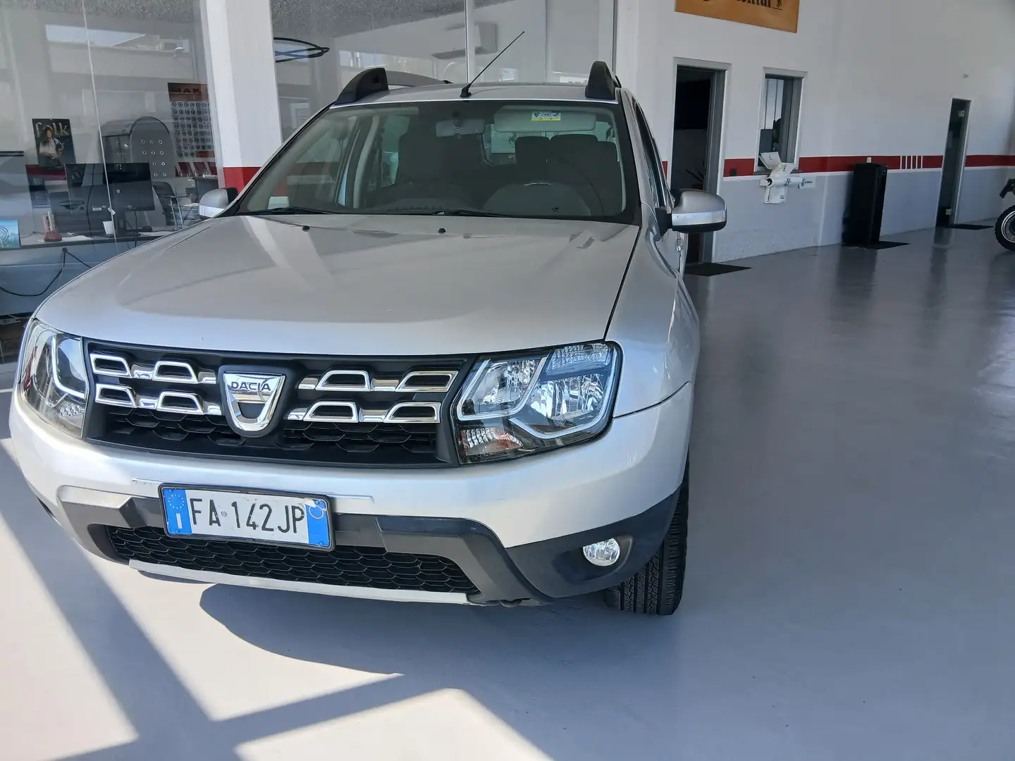 Dacia Duster Duster I 2014 1.5 dci Laureate 4x2 110cv Argento - 1