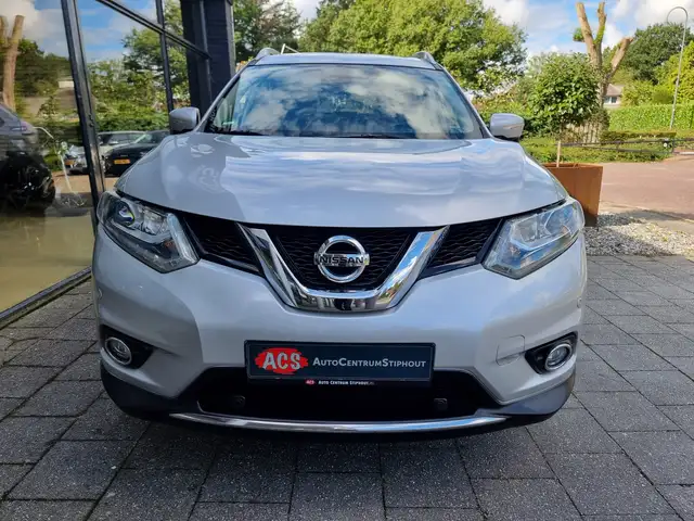 Nissan X-Trail view 6