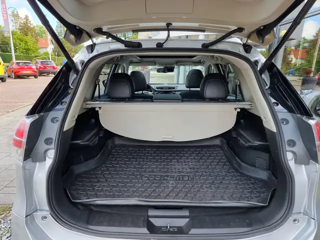 Nissan X-Trail view 10