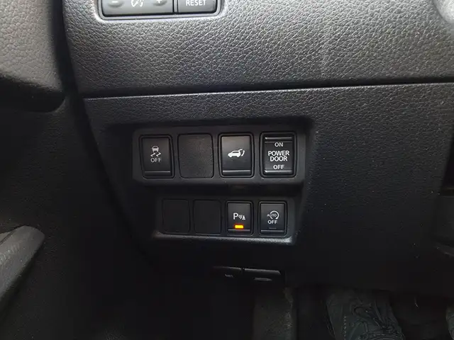 Nissan X-Trail view 23