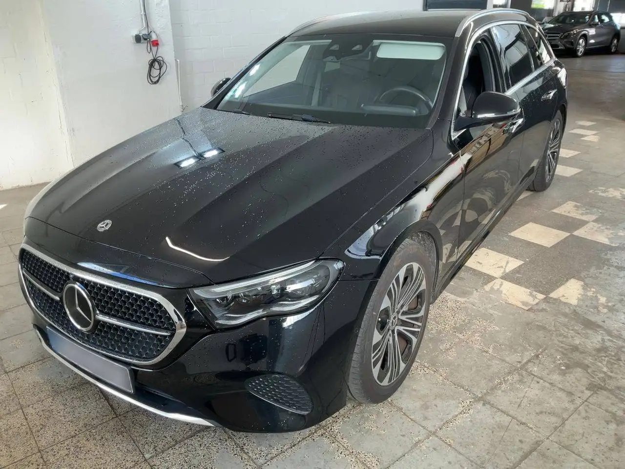 Mercedes-Benz E 300