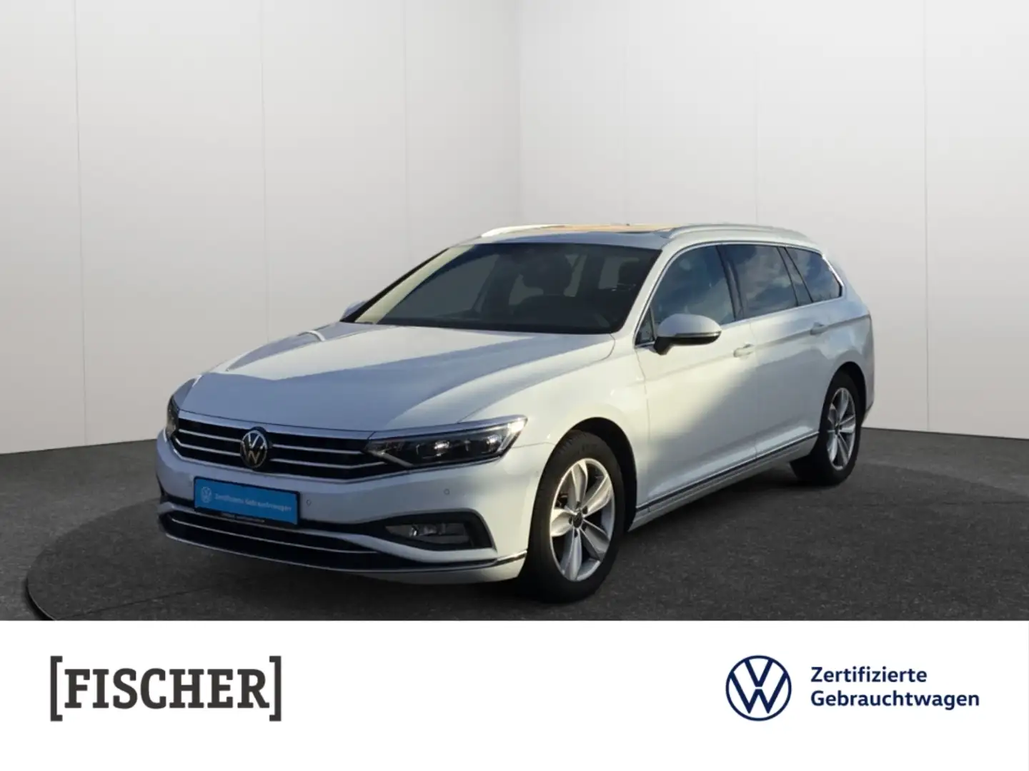 Volkswagen Passat Variant 2.0TDI DSG Elegance Matrix AHK STHZ Navi Rear View Weiß - 1