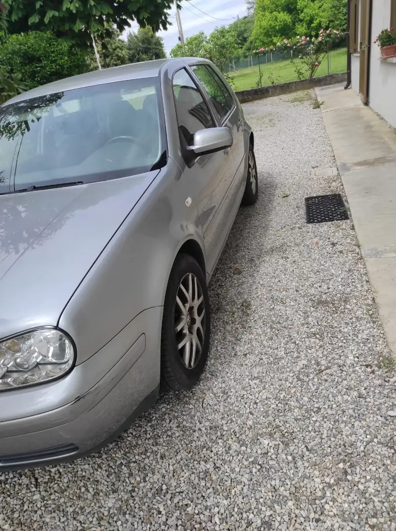 Volkswagen Golf Golf 5p 1.6 Comfortline 105cv Argento - 1