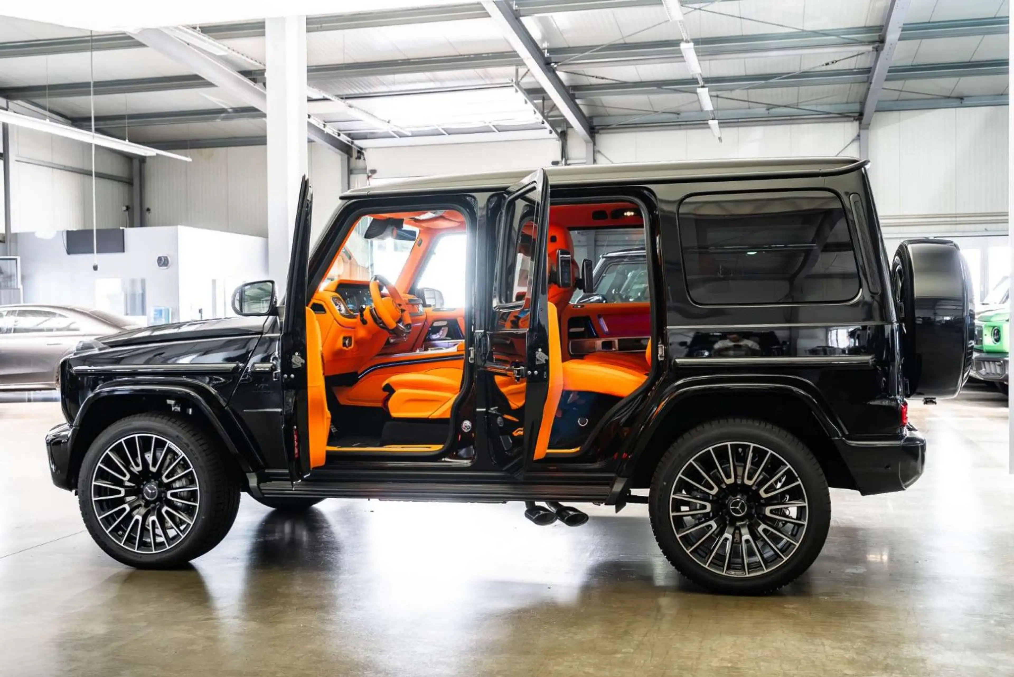 Mercedes-Benz G 63 AMG / FULL CARLEX ORANGE SPORT SEATS — photo 14