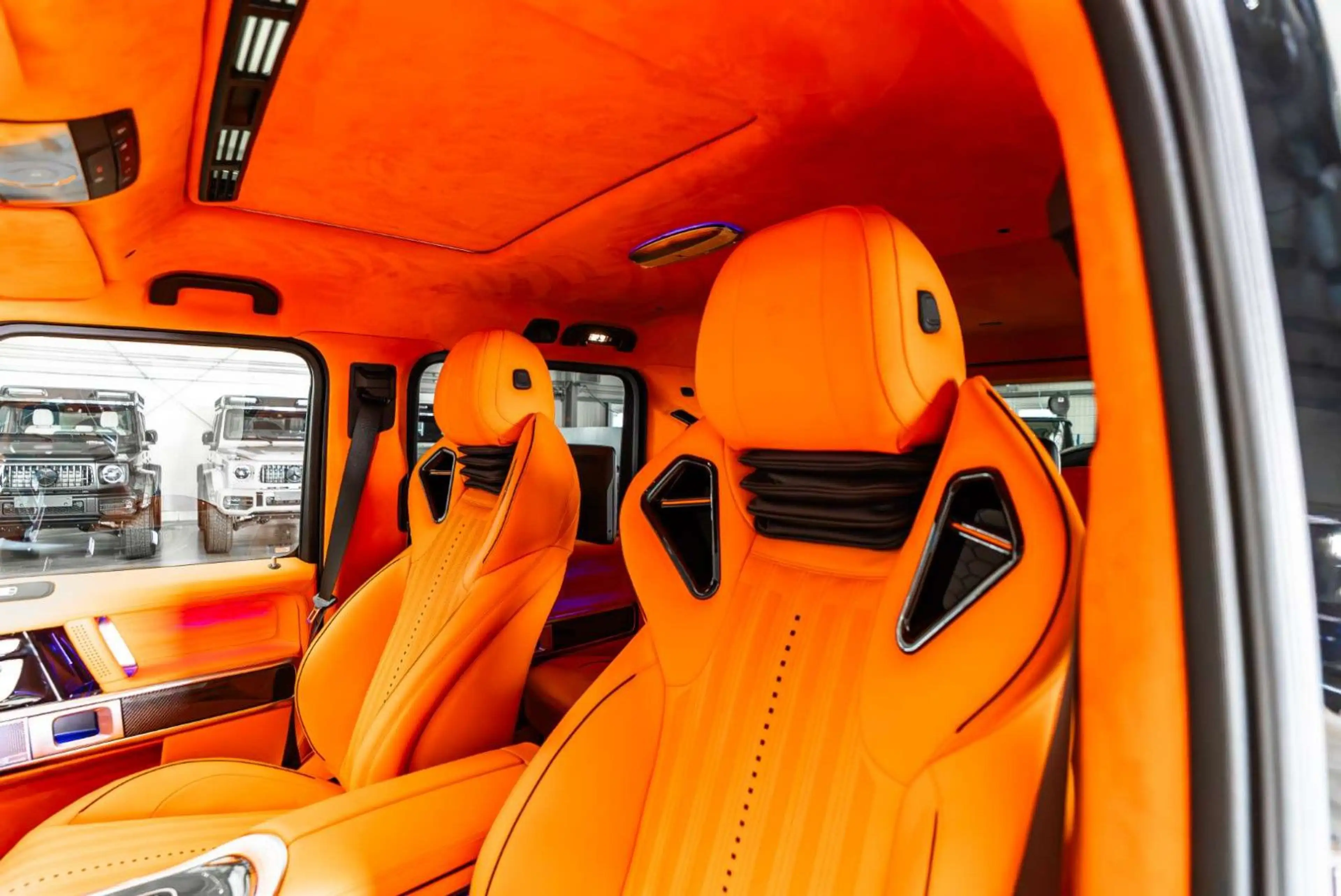 Mercedes-Benz G 63 AMG / FULL CARLEX ORANGE SPORT SEATS — photo 4