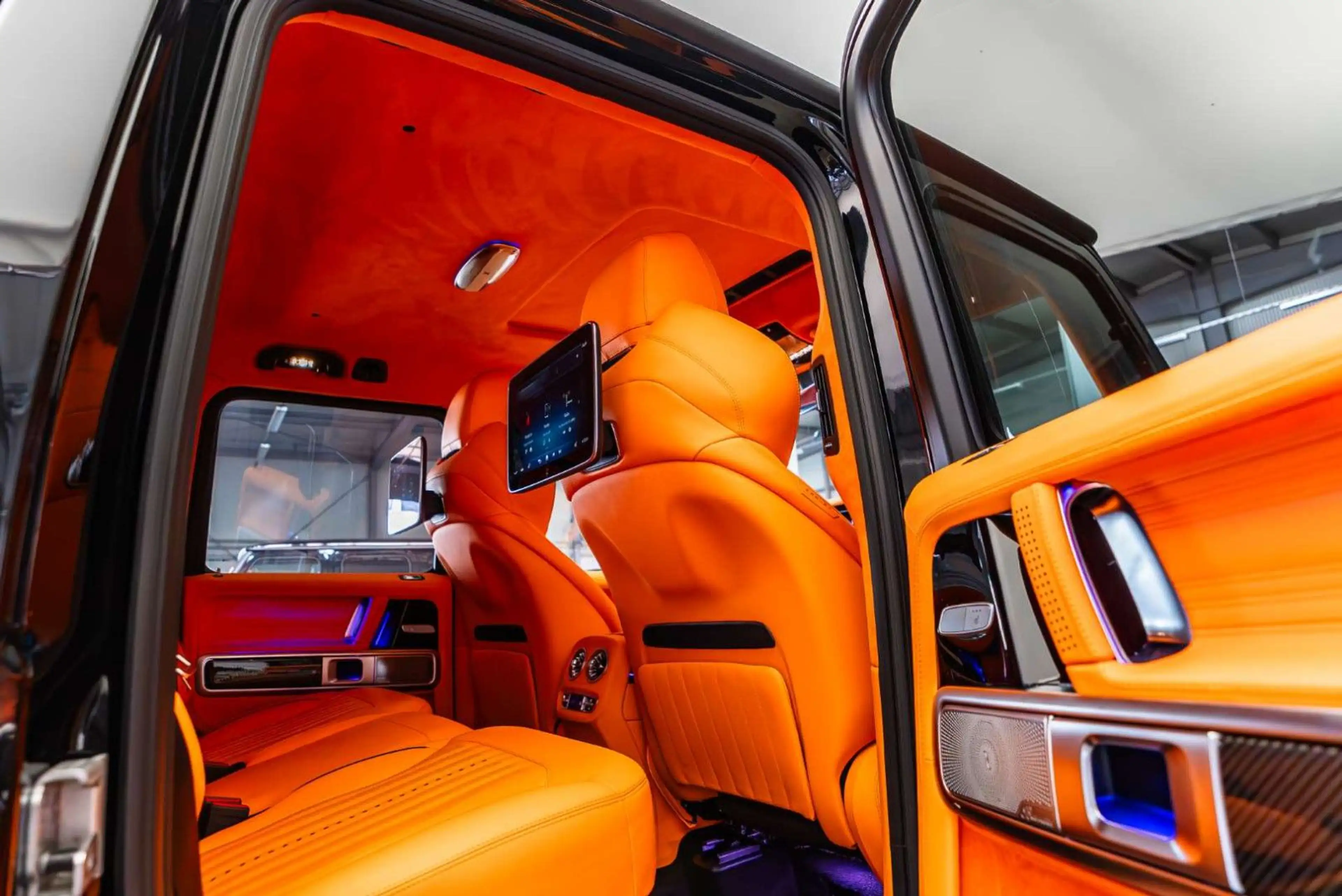 Mercedes-Benz G 63 AMG / FULL CARLEX ORANGE SPORT SEATS — photo 3