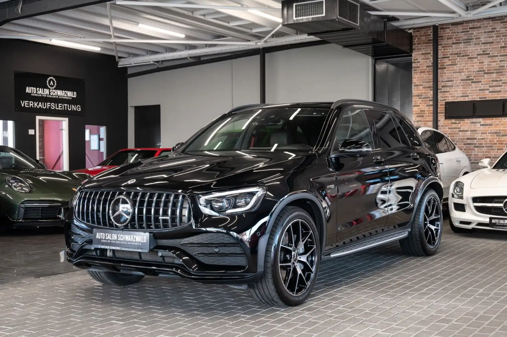 Mercedes-Benz GLC 43 AMG GLC43 AMG 4Matic|AMG PERF.AGA|CARBON|PANO|ACC Schwarz - 2