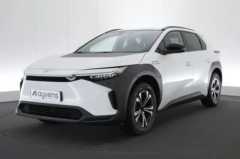 TOYOTA Bz4x