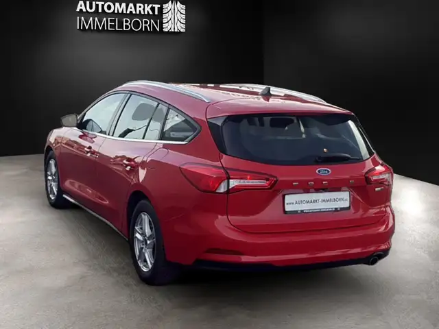 Ford Focus view 5
