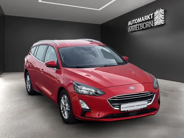 Ford Focus view 2
