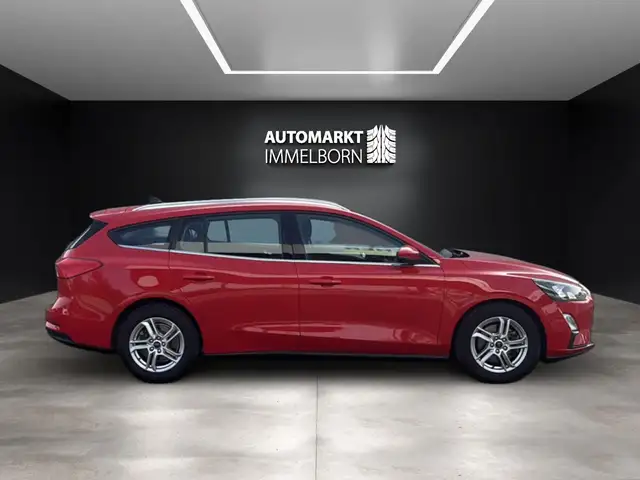 Ford Focus view 11
