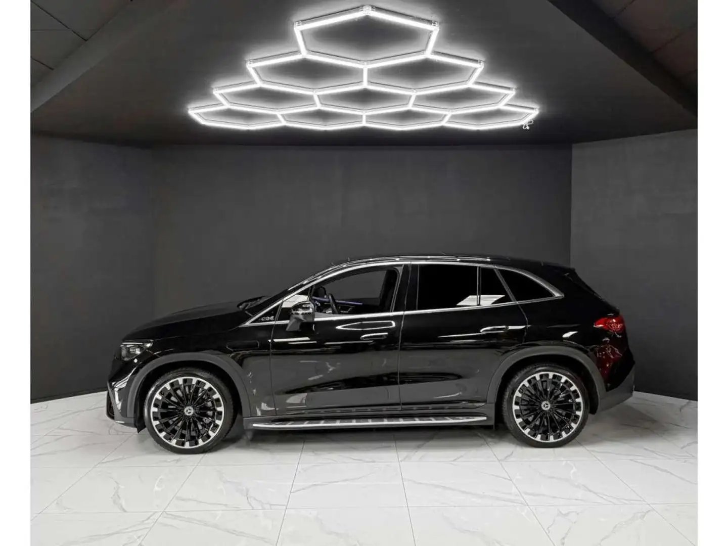 Mercedes-Benz EQE 350 SUV 4MATIC I AMG LINE I 1 HAND Negro - 2