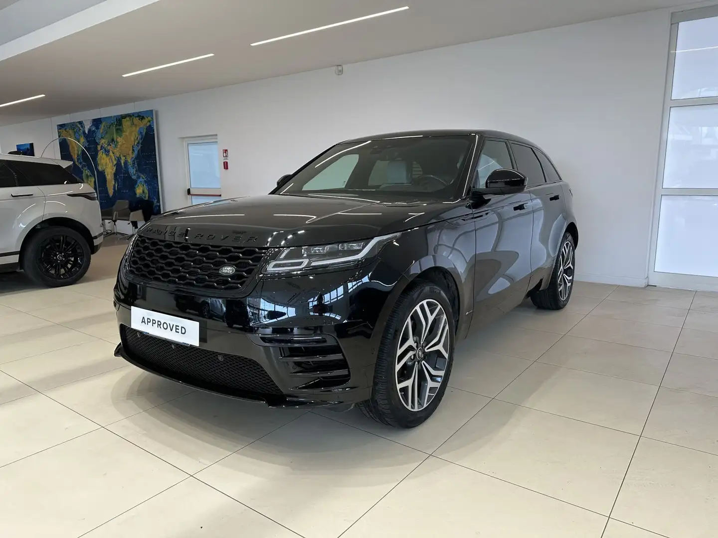 Land Rover Range Rover Velar 2.0D I4 240 CV R-Dynamic Nero - 1