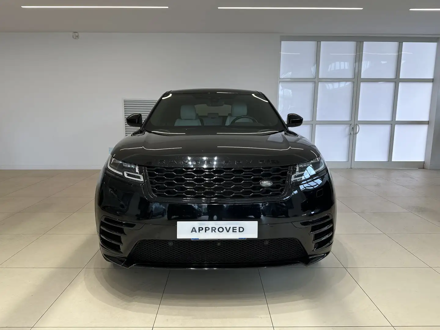 Land Rover Range Rover Velar 2.0D I4 240 CV R-Dynamic Nero - 2