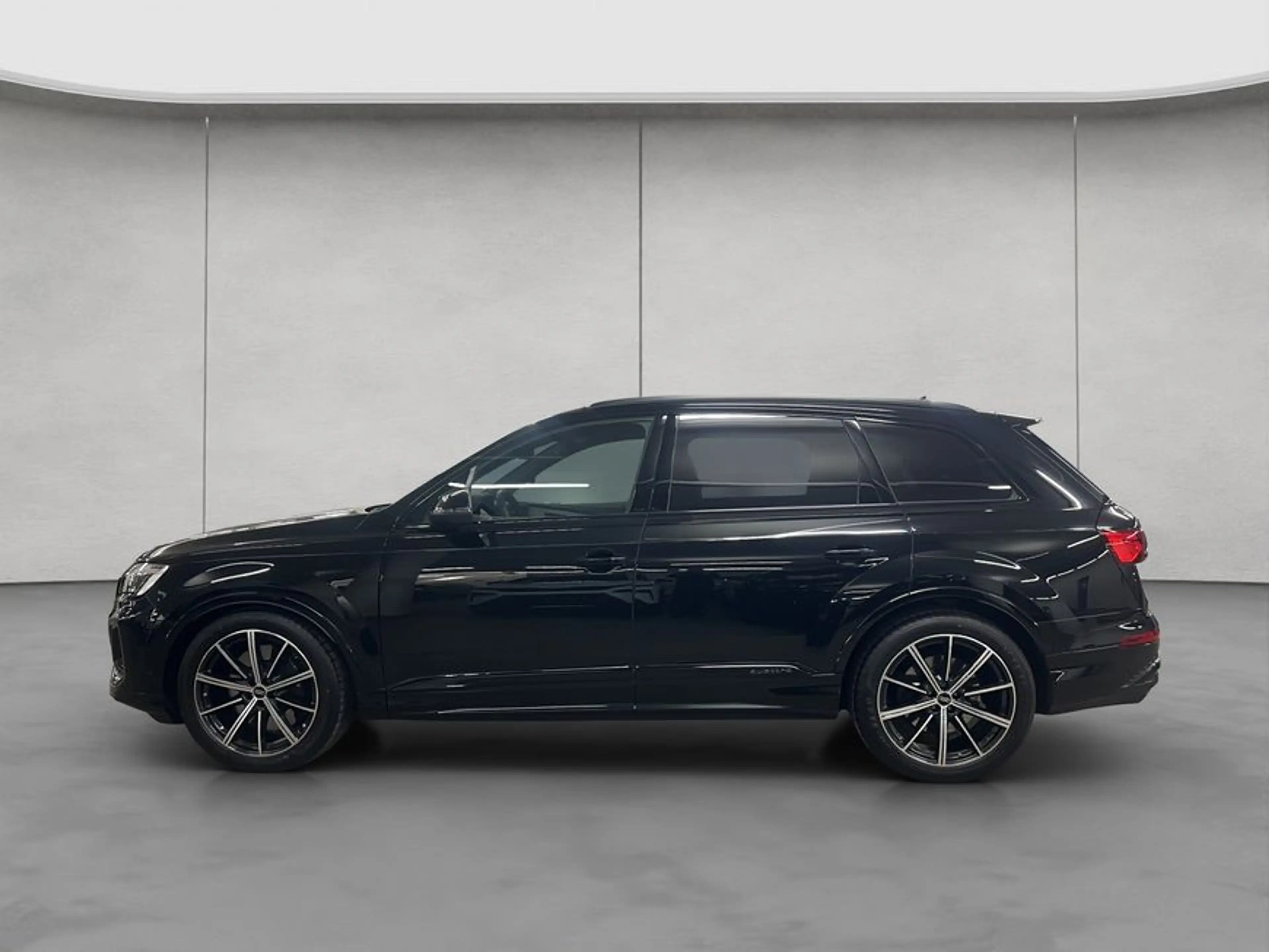 Audi SQ7 SUV TFSI tiptronic — photo 2
