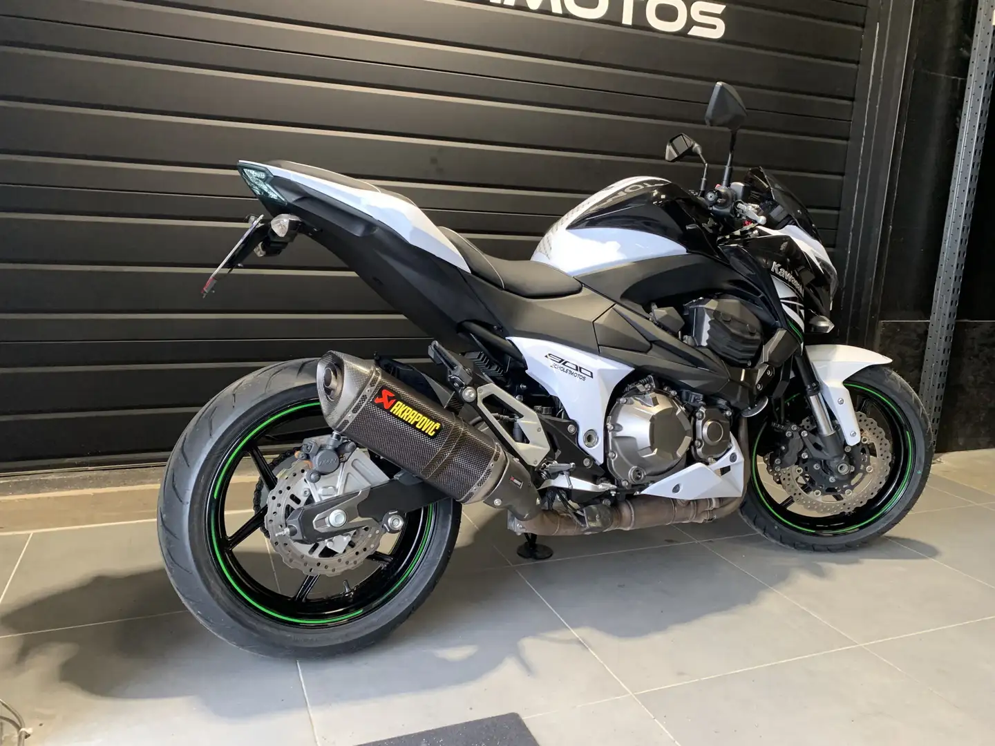 Kawasaki Z 800 Blanc - 2