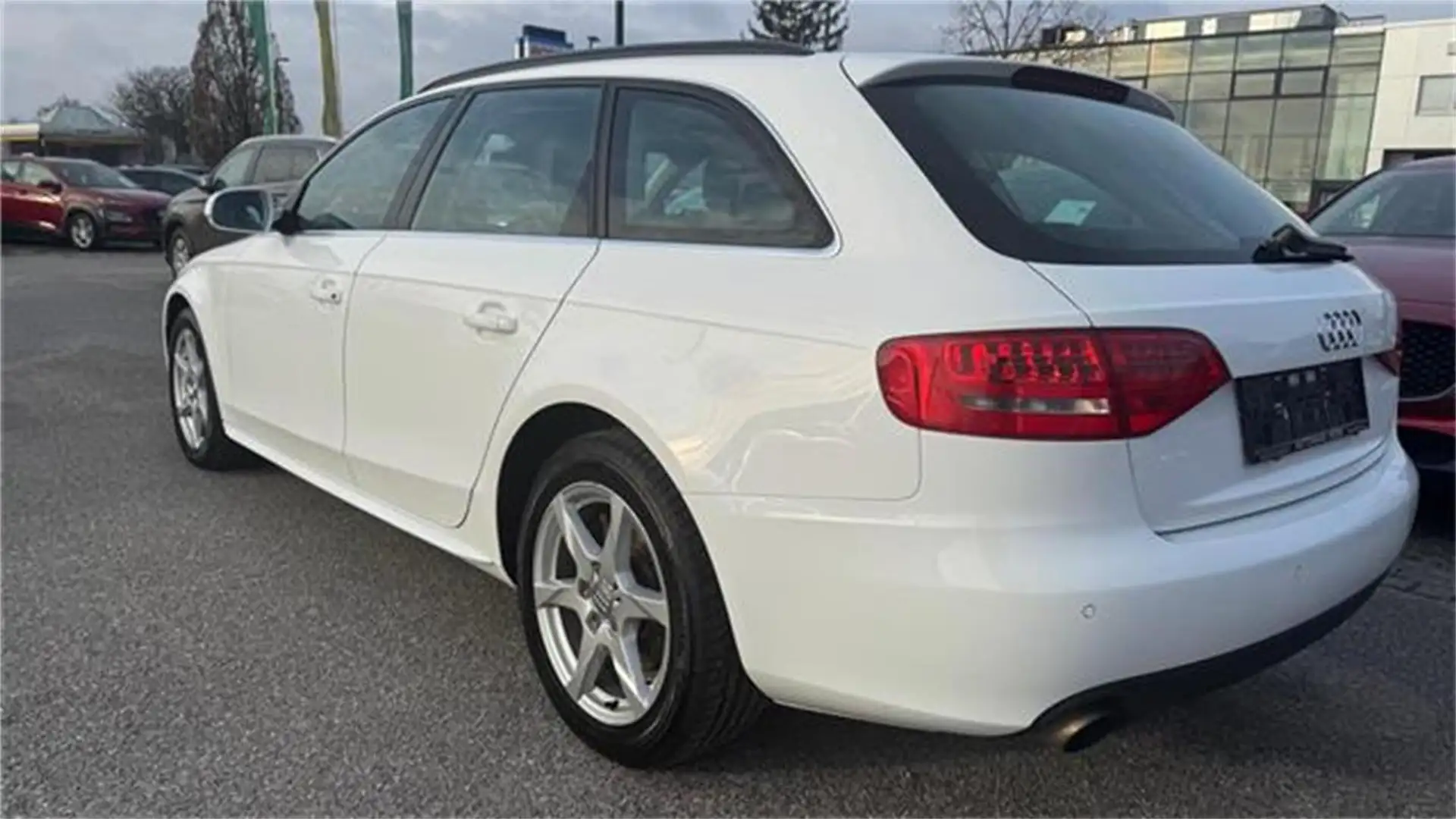 Audi A4 Avant 2,0 TFSI Weiß - 2