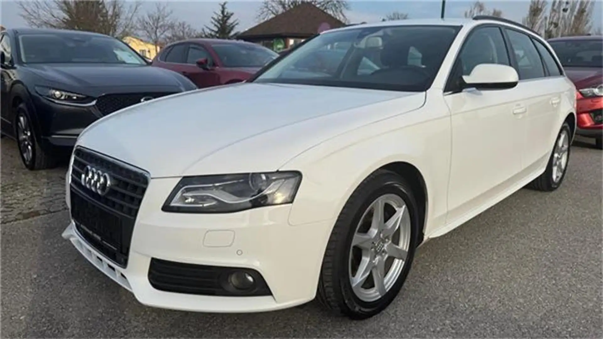 Audi A4 Avant 2,0 TFSI Weiß - 1