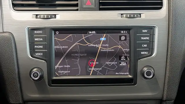 Volkswagen Golf view 14