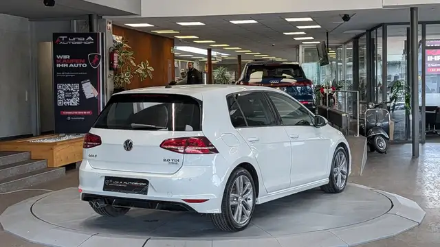 Volkswagen Golf view 7