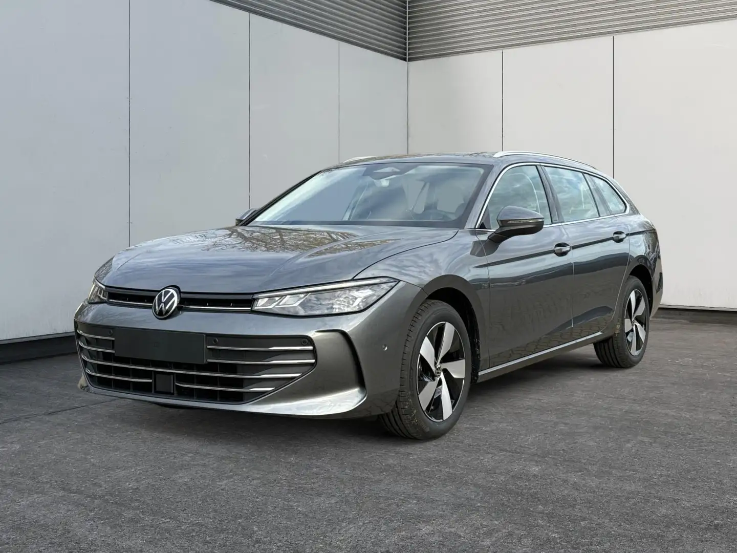 Volkswagen Passat Variant Business DSG+MASSAGE+NAVI+17" ALU+ACC+KAMERA+LE... Grau - 1