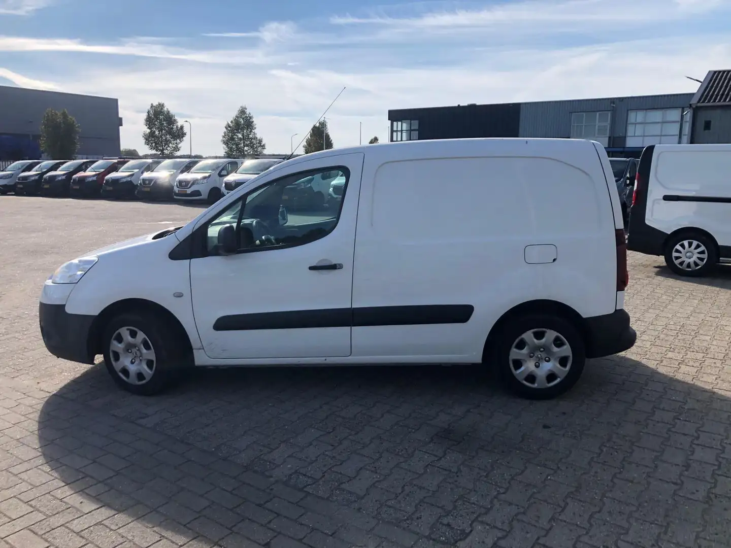 Peugeot Partner 120 1.6 HDI L1 XR Profit + Weiß - 2