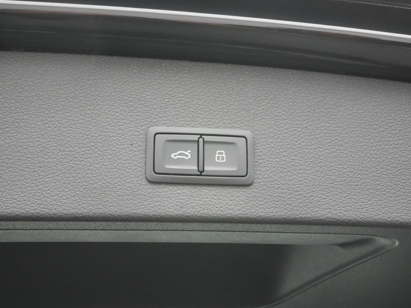 Audi Q2 TDI advanced VIRT ACC NAVI KAM SHZ LED PDC — photo 12