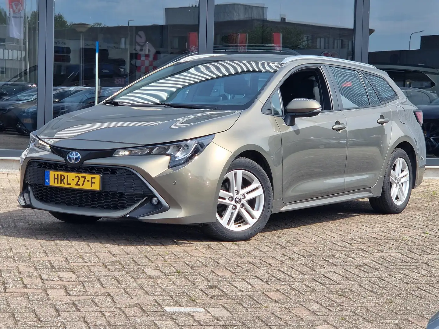 Toyota Corolla Touring Sports 1.8 Hybrid Active plus Grün - 2