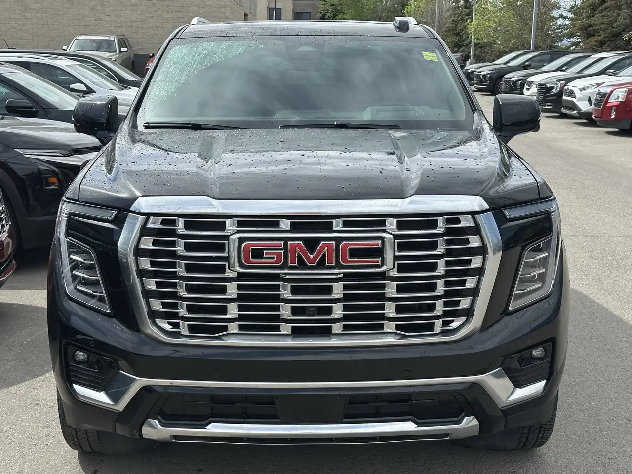 GMC Yukon снимка GMC Yukon