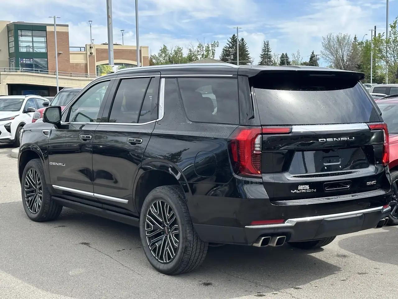 GMC Yukon снимка GMC Yukon