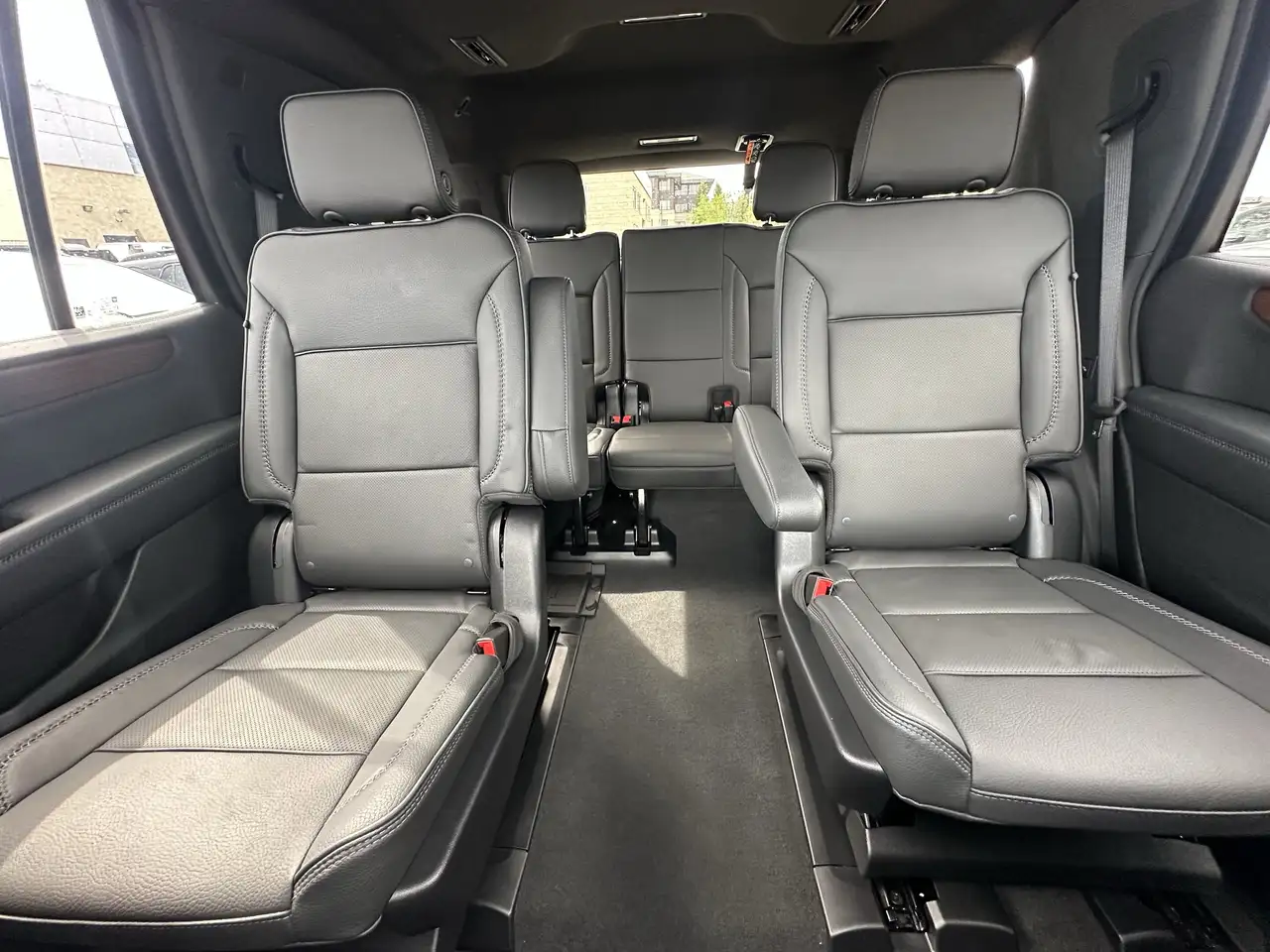 GMC Yukon снимка GMC Yukon
