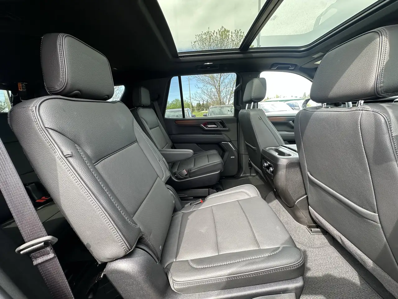 GMC Yukon снимка GMC Yukon