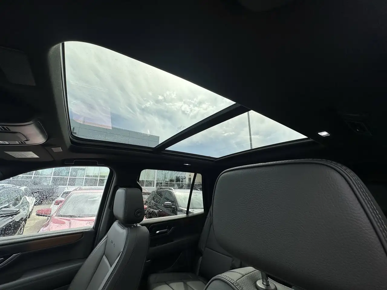 GMC Yukon снимка GMC Yukon
