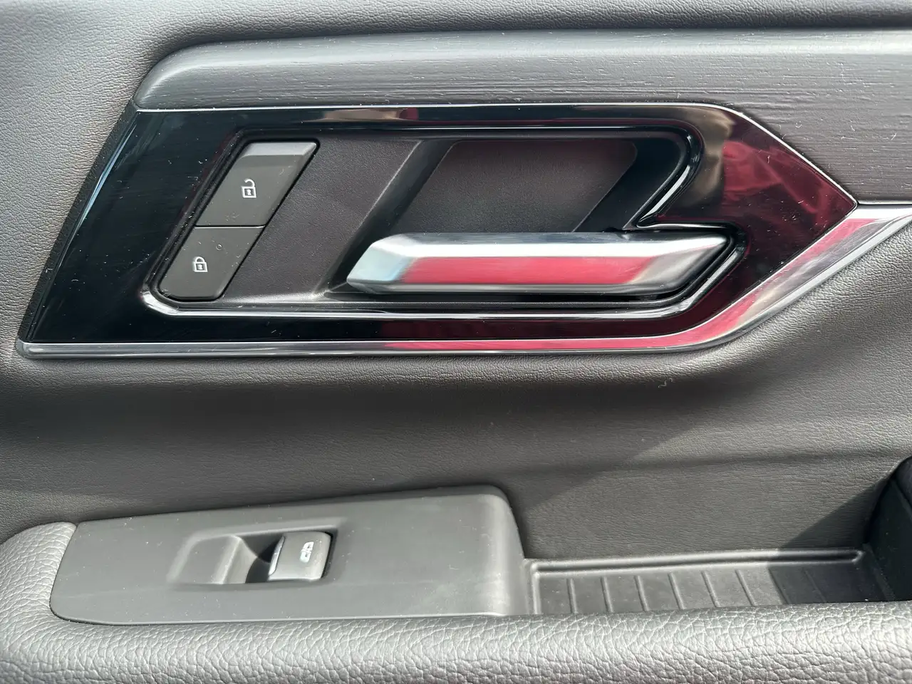 GMC Yukon снимка GMC Yukon