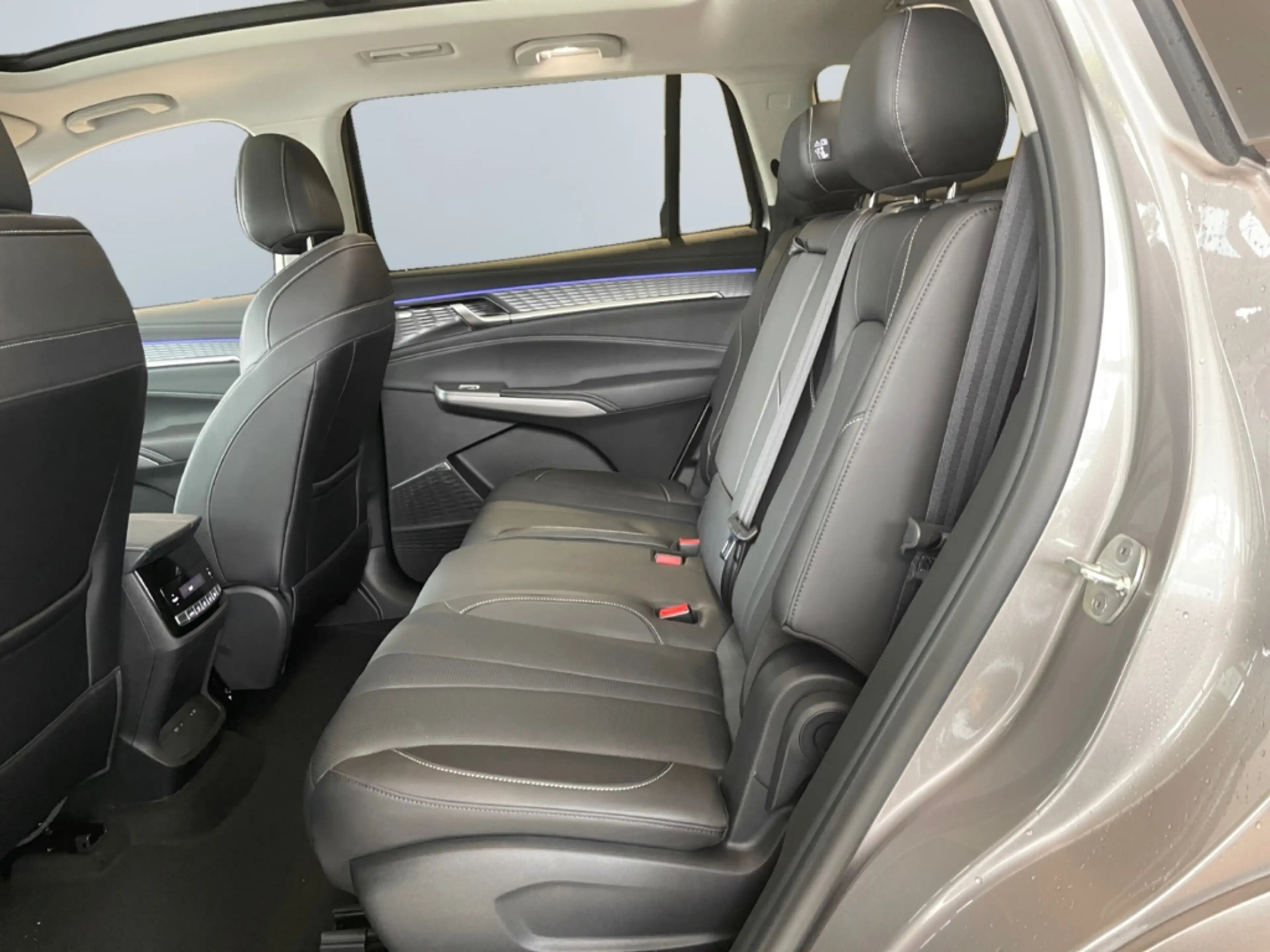 MG MGS9 Premium 7-Sitzer — photo 15