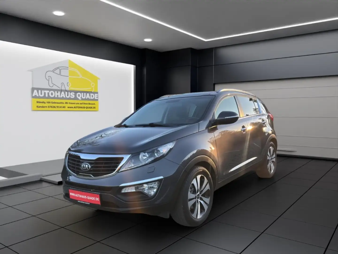 Kia Sportage Spirit 2WD El. Panodach Navi Xenon Mehrzonenklima Grau - 1