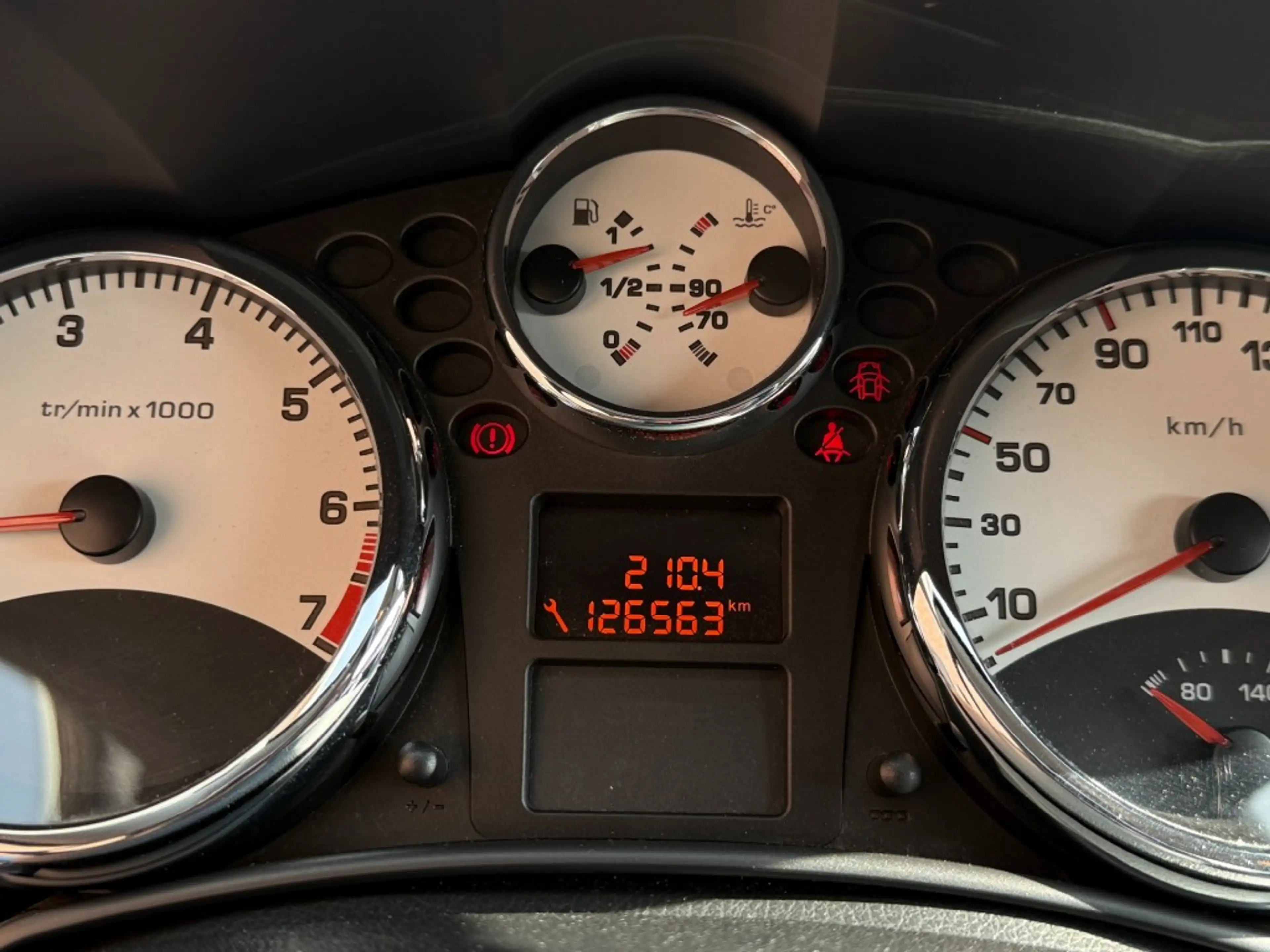 Peugeot 207 1.6 VTI XS — photo 11