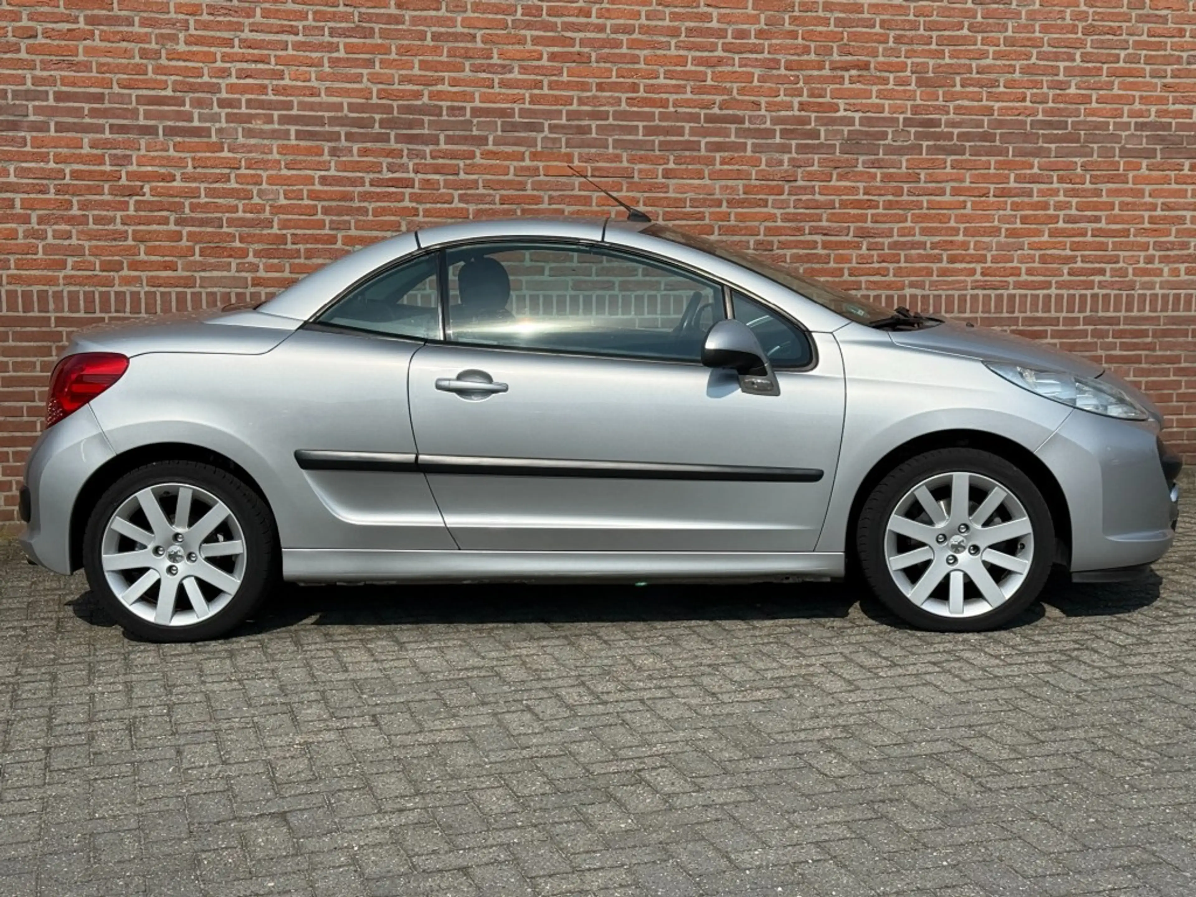 Peugeot 207 1.6 VTI XS — photo 4