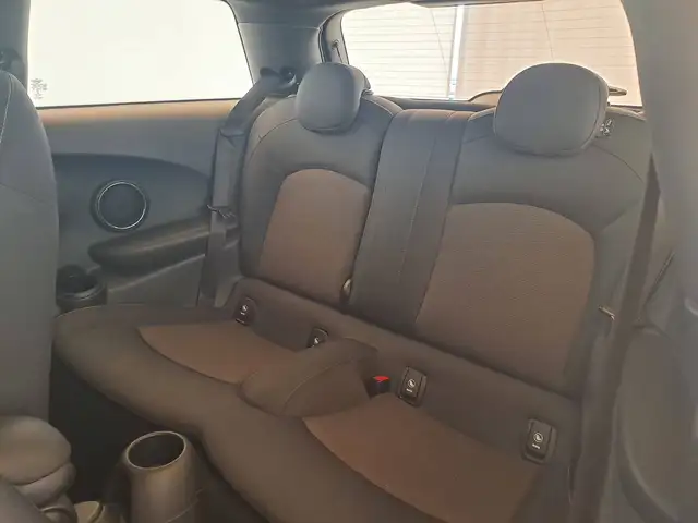 Mini Hatch view 10
