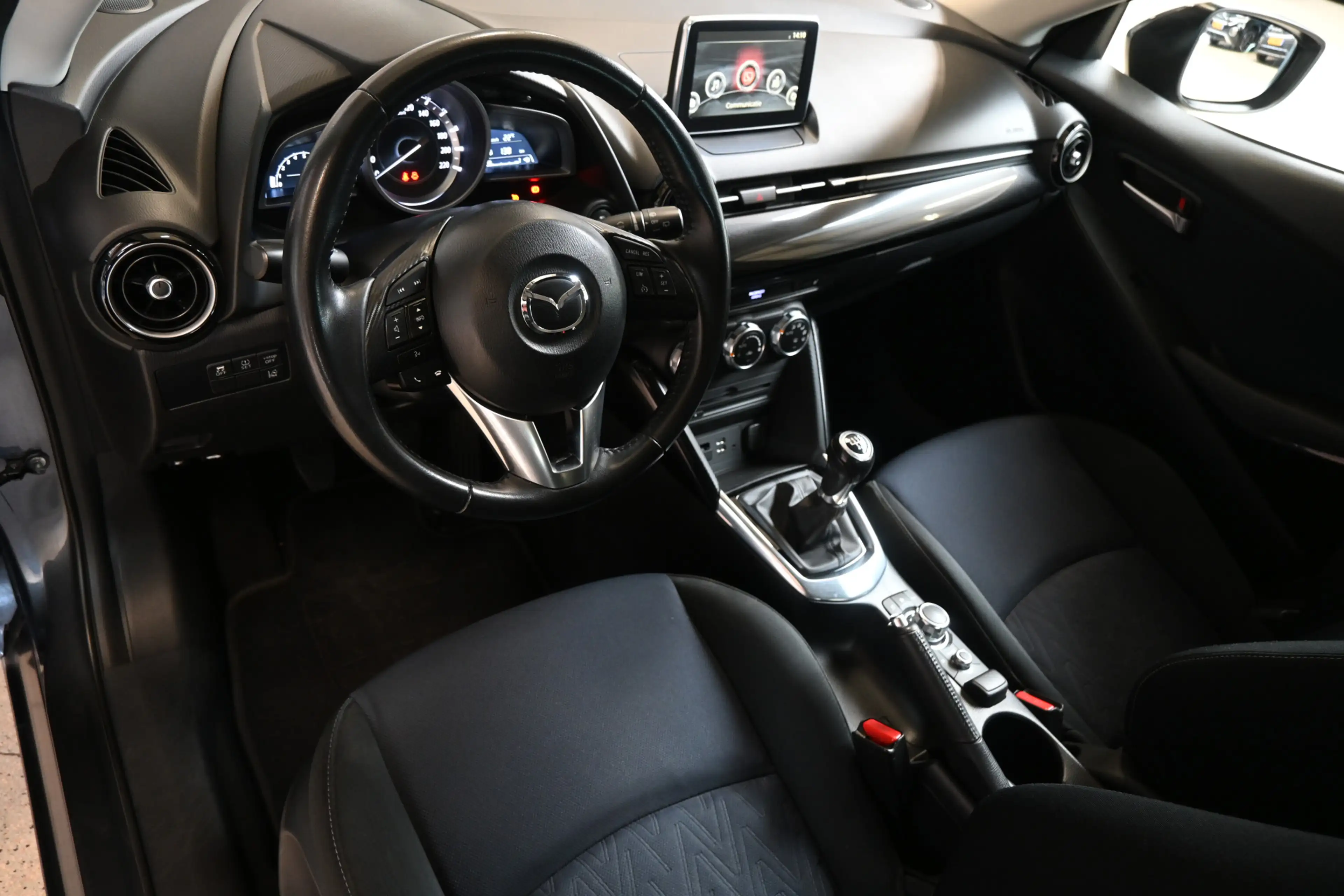 Mazda 2 1.5 Skyactiv-G 90pk TS+ | LED | Cruise | PDC | Sto — photo 18