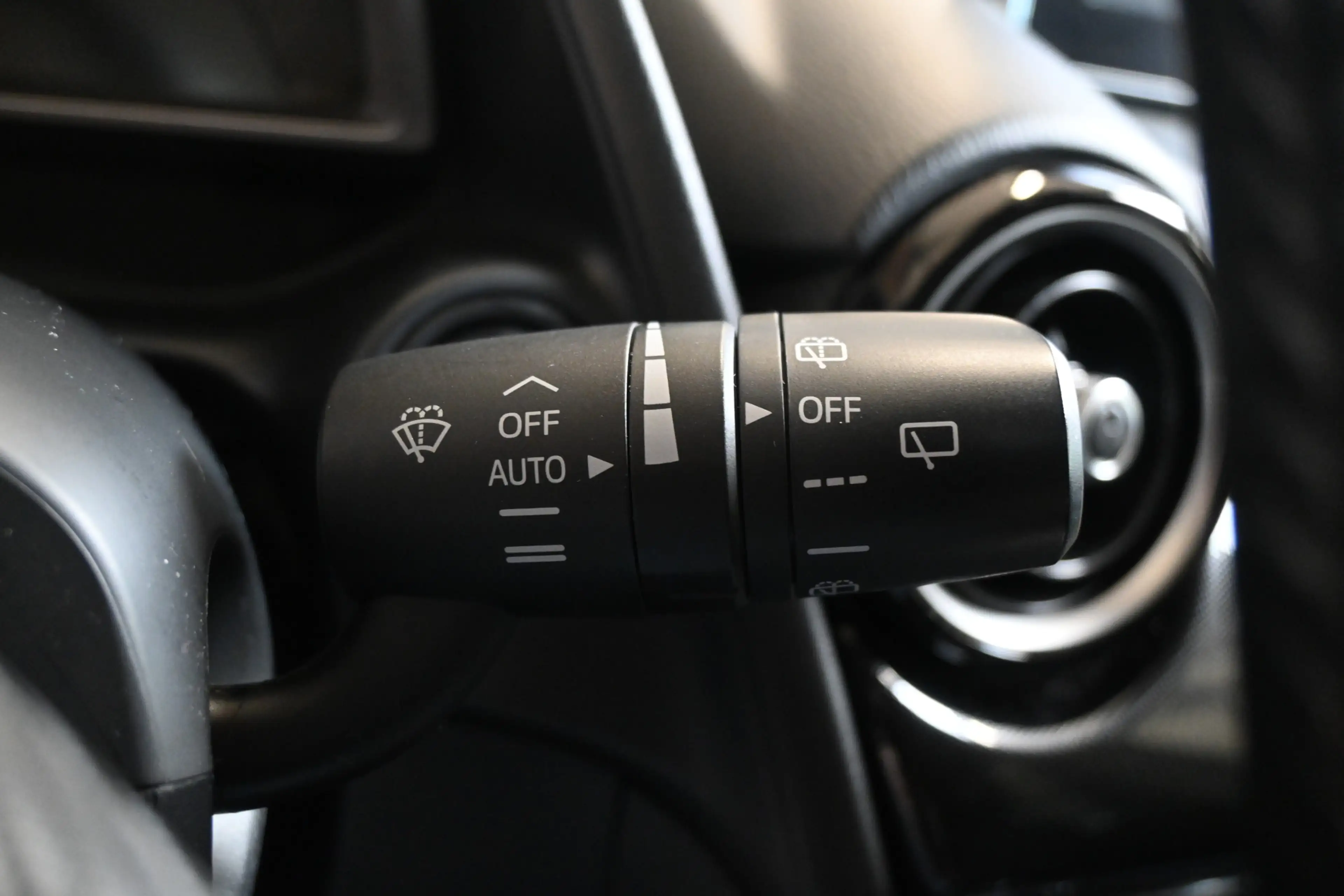 Mazda 2 1.5 Skyactiv-G 90pk TS+ | LED | Cruise | PDC | Sto — photo 26