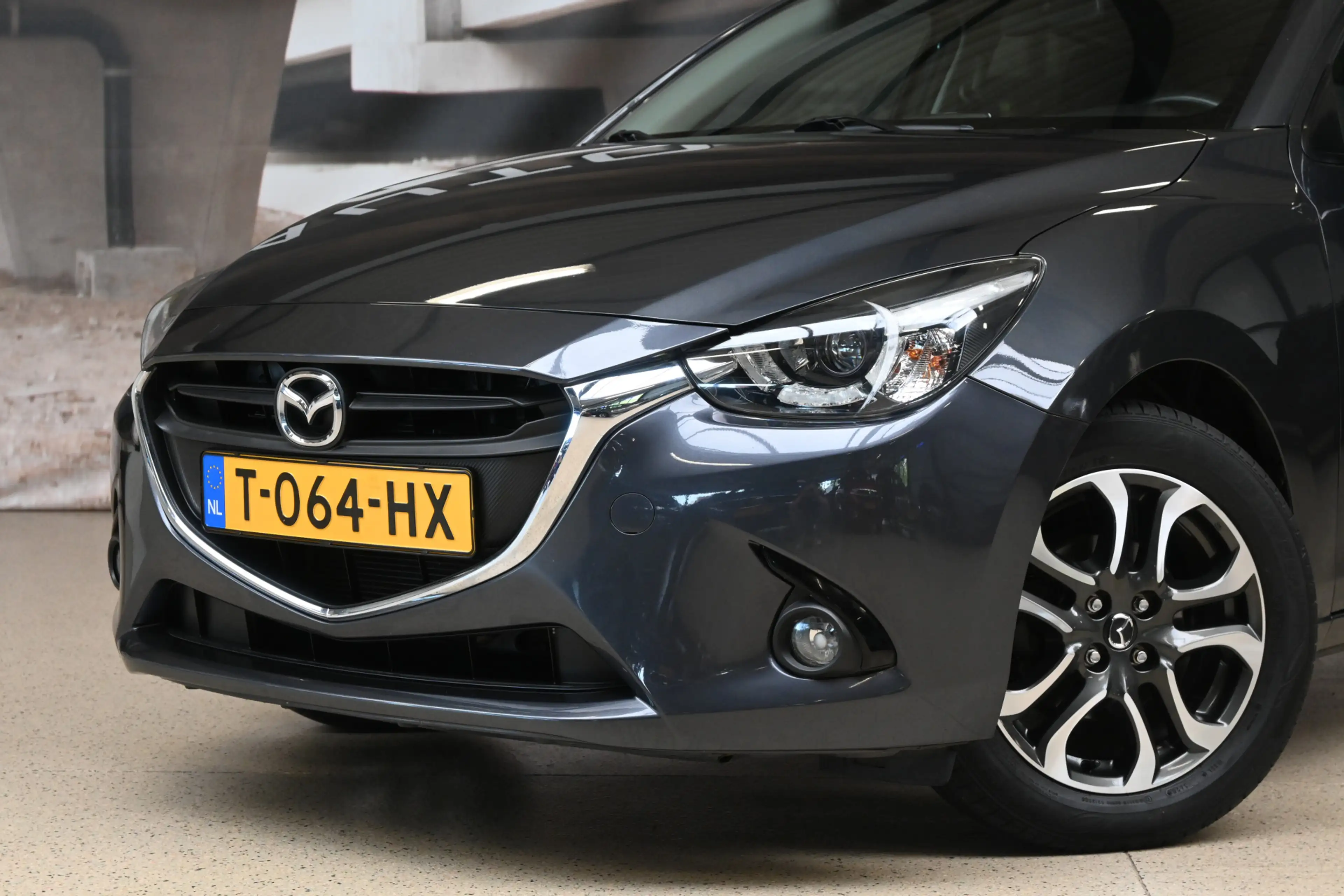 Mazda 2 1.5 Skyactiv-G 90pk TS+ | LED | Cruise | PDC | Sto — photo 3