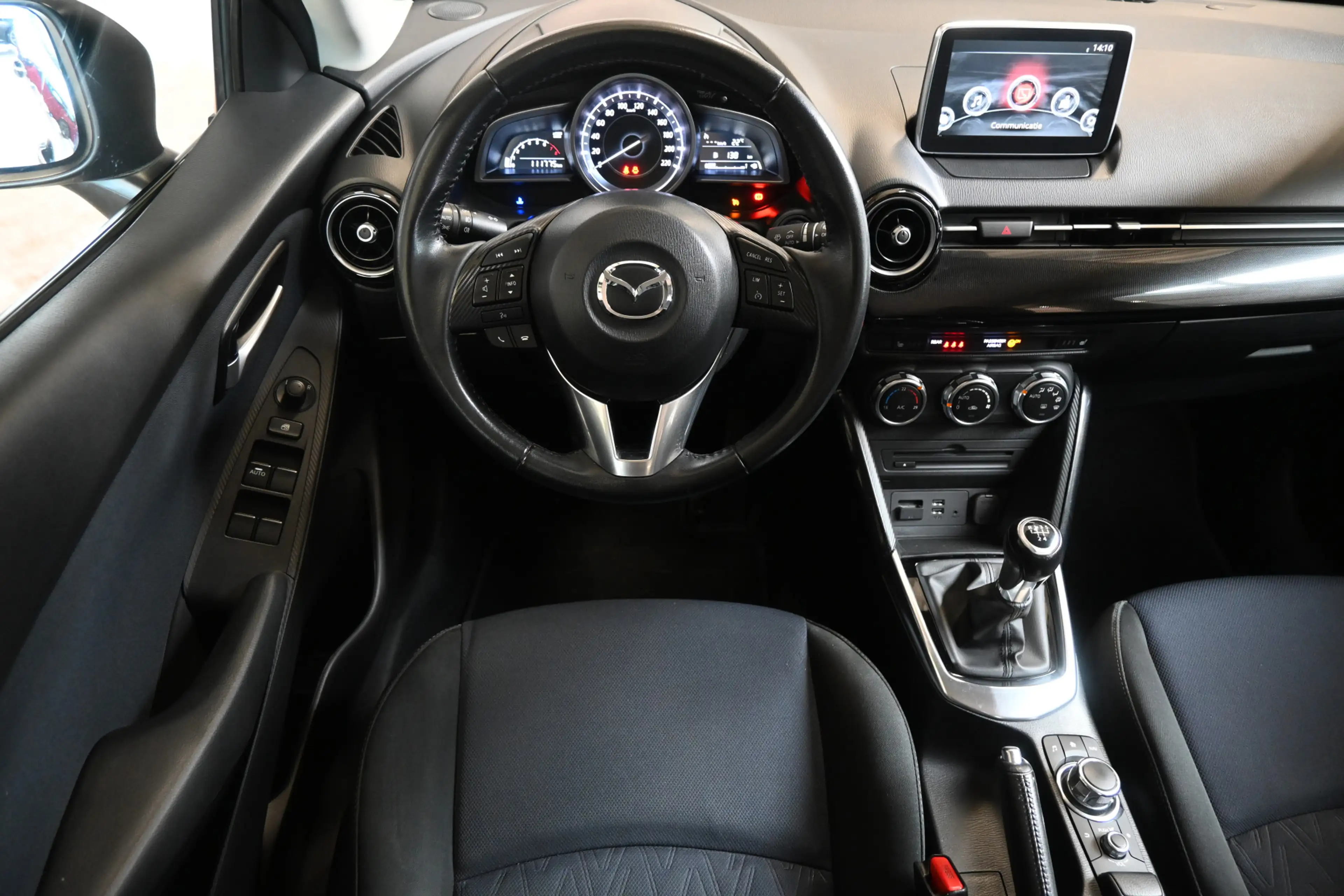 Mazda 2 1.5 Skyactiv-G 90pk TS+ | LED | Cruise | PDC | Sto — photo 17