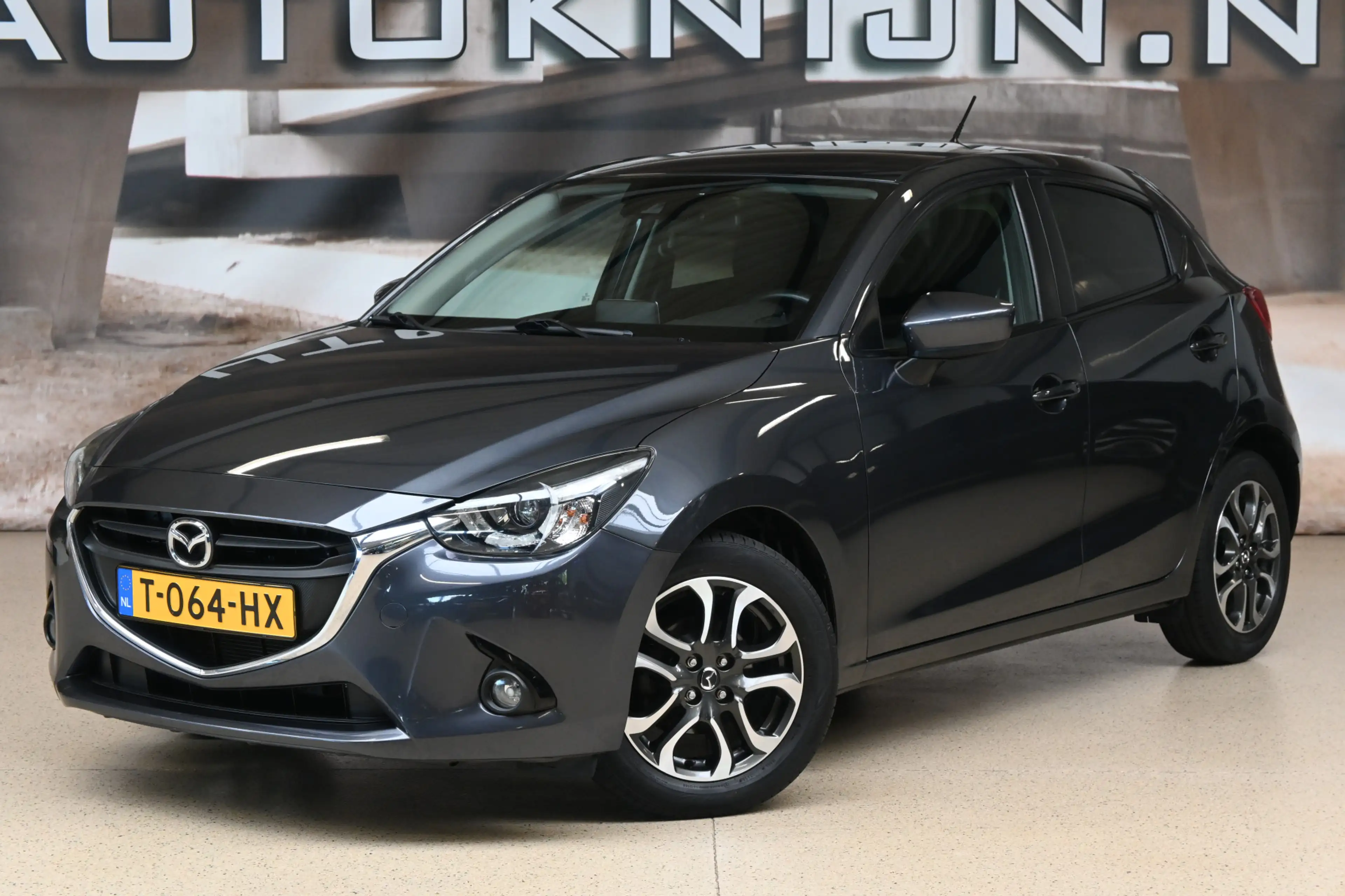 Mazda 2 1.5 Skyactiv-G 90pk TS+ | LED | Cruise | PDC | Sto — photo 2