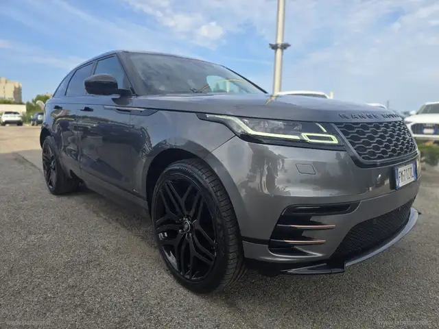 Land Rover Range Rover Velar view 5