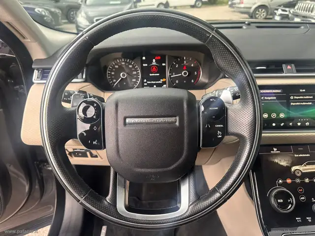 Land Rover Range Rover Velar view 13